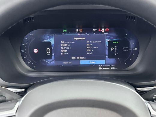 Volvo  XC60 T6 Recharge Ultra Dark | 20" | Trekhaak | Panoramadak | Full LED | 360 Camera | Head-Up | Harman ... ActivLease financial lease