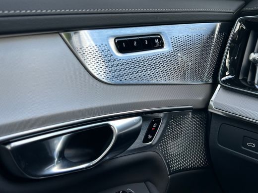 Volvo  XC90 2.0 T8 Plug-in hybrid AWD Ultra Black Ed. Exec. | Full option! | Massage | Bowers & Wilkins | Luc... ActivLease financial lease