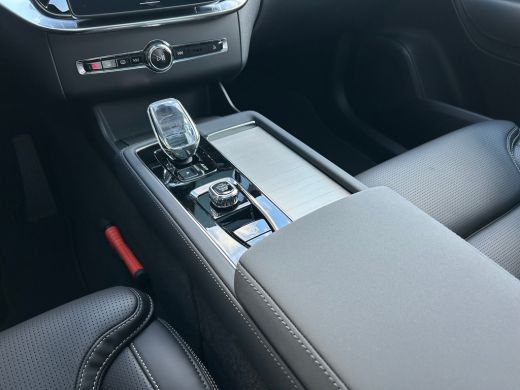 Volvo  XC90 2.0 T8 Plug-in hybrid AWD Ultra Black Ed. Exec. | Full option! | Massage | Bowers & Wilkins | Luc... ActivLease financial lease