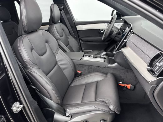 Volvo  XC90 T8 Recharge Ultra Black Edition Excecutive | 22" | Gelaagd & Getint Glas | Geint. Kinderzitje | L... ActivLease financial lease
