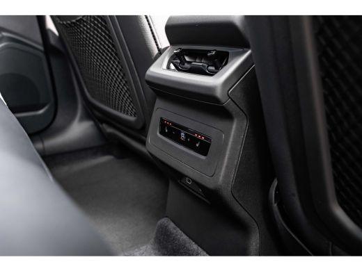 Audi Q6 e-tron S edition 83 kWh 252 pk | Adaptive air suspension | Adaptive cruise control | Audi sound system ActivLease financial lease