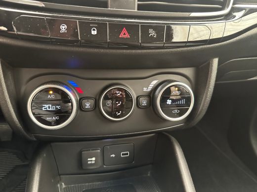 Fiat Tipo 1.0 Cross Camera | Keyless | Navigatie | 17" Lichtmetaal | Climate | Adpatieve Cruise | Carplay |... ActivLease financial lease