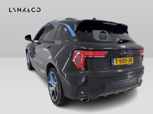Lynk & Co 01 1.5 PHEV 262PK Adapt.Cruise ZwarteHemel 360&deg; Cam Carplay Plug-in Stoelverw Vol opties! ActivLease financial lease