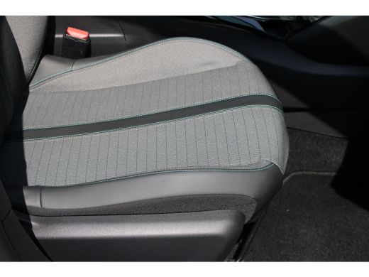 Peugeot 208 1.2 PureTech Allure Pack | Navigatie | Camera | 3D Instrumentenpaneel | 1e Eigenaar | NL auto | 7... ActivLease financial lease