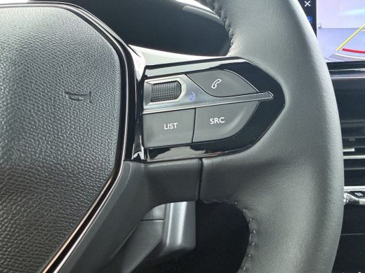 Peugeot e-2008 Allure | Active Safety Brake met camera en radar (automatisch noodremsysteem) met Distance Alert ... ActivLease financial lease