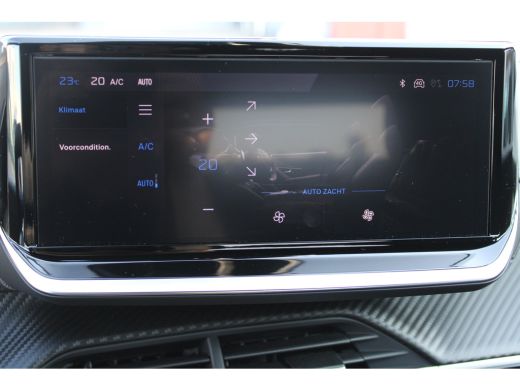 Peugeot e-2008 Business | Climate Control | Dashboard in zacht materiaal met carboneffect en hoogglans zwarte si... ActivLease financial lease