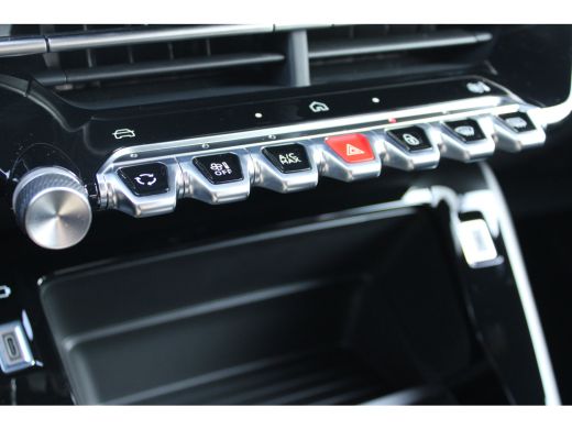 Peugeot e-2008 Business | Climate Control | Dashboard in zacht materiaal met carboneffect en hoogglans zwarte si... ActivLease financial lease