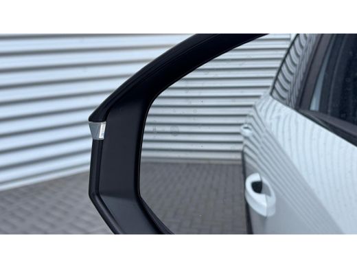 Peugeot e-3008 Allure | Elektrische parkeerrem | Extra getinte achterste zijruiten en achterruit ActivLease financial lease