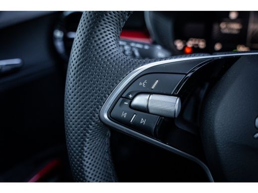 Skoda Fabia Monte Carlo | Achteruitrijcamera | Cruise control met speedlimiter | Driver Activity Assistant, v... ActivLease financial lease