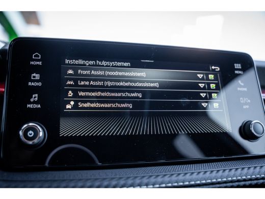 Skoda Fabia Monte Carlo | Achteruitrijcamera | Cruise control met speedlimiter | Driver Activity Assistant, v... ActivLease financial lease