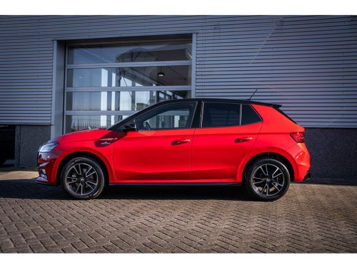 Skoda Fabia Monte Carlo | Achteruitrijcamera | Cruise control met speedlimiter | Driver Activity Assistant, v... ActivLease financial lease