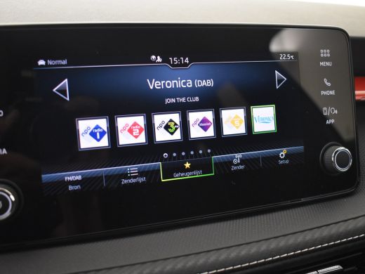 Skoda Fabia Monte Carlo | Achteruitrijcamera | Cruise control met speedlimiter | Driver Activity Assistant, v... ActivLease financial lease