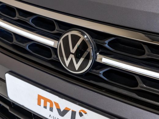 Volkswagen T-Roc 1.5 TSI 3x R-Line / 150pk / Beats / Leder / Stoel en stuur verwarming / ActivLease financial lease