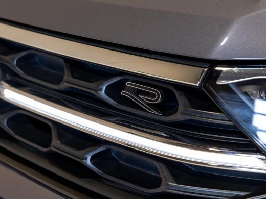 Volkswagen T-Roc 1.5 TSI 3x R-Line / 150pk / Beats / Leder / Stoel en stuur verwarming / ActivLease financial lease