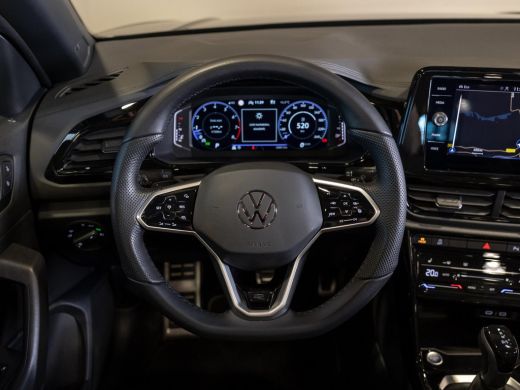 Volkswagen T-Roc 1.5 TSI 3x R-Line / 150pk / Beats / Leder / Stoel en stuur verwarming / ActivLease financial lease