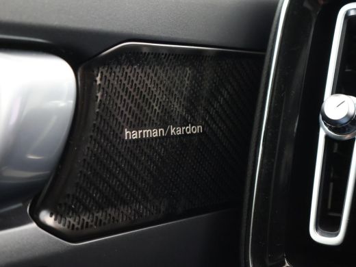Volvo  C40 RECHARGE ULTIMATE 69 kWh + 20 INCH | PANORAMA | 360 CAMERA | HARMAN/KARDON | ADAPTIVE CRUISE ActivLease financial lease