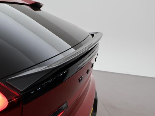 Volvo  C40 RECHARGE ULTIMATE 69 kWh + 20 INCH | PANORAMA | 360 CAMERA | HARMAN/KARDON | ADAPTIVE CRUISE ActivLease financial lease