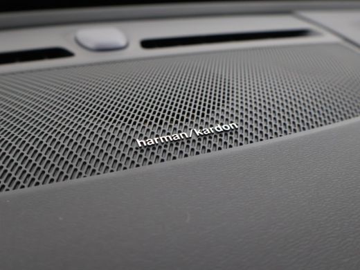 Volvo  C40 RECHARGE ULTIMATE 69 kWh + 20 INCH | PANORAMA | 360 CAMERA | HARMAN/KARDON | ADAPTIVE CRUISE ActivLease financial lease