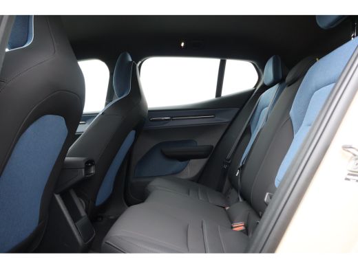 Volvo  EX30 Single Motor Extended Range Plus 69 kWh | Sand Dune | SOH 100% | SnelLeverbaar! ActivLease financial lease
