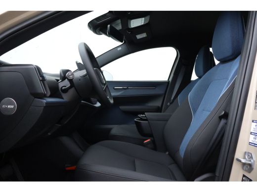 Volvo  EX30 Single Motor Extended Range Plus 69 kWh | Sand Dune | SOH 100% | SnelLeverbaar! ActivLease financial lease