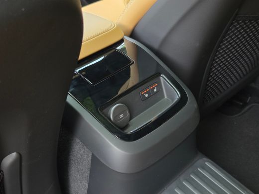 Volvo  V60 2.0 T8 AWD Ultra Dark HEICO SPORTIV | Full Option! | Bowers&Wilkins | Massage/ventilatie ActivLease financial lease