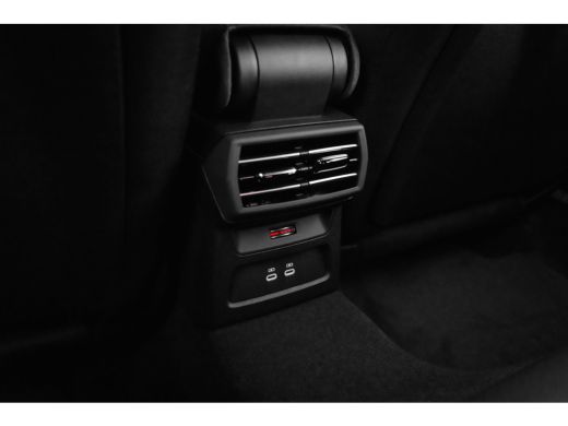 Audi A3 Sportback Advanced edition | Aluminium optiek in het interieur | Assistentiepakket Rijden en Park... ActivLease financial lease