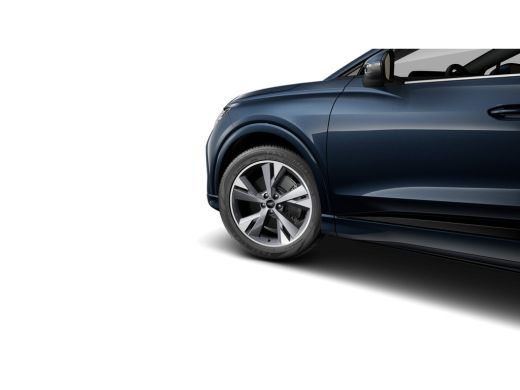 Audi Q4 e-tron Advanced Edition | Achterklep, automatisch bedienbaar | Achteruitrijcamera | Adaptive cruise control ActivLease financial lease