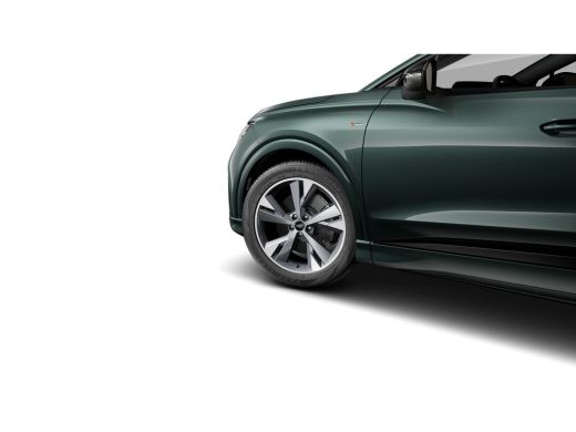 Audi Q4 Sportback e-tron S Edition | Achterklep, automatisch bedienbaar | Achteruitrijcamera | Adaptive cruise control ActivLease financial lease