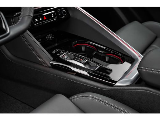 Audi Q5 S edition | Audi virtual cockpit | Exterieurpakket zwart | Hemelbekleding in zwart ActivLease financial lease