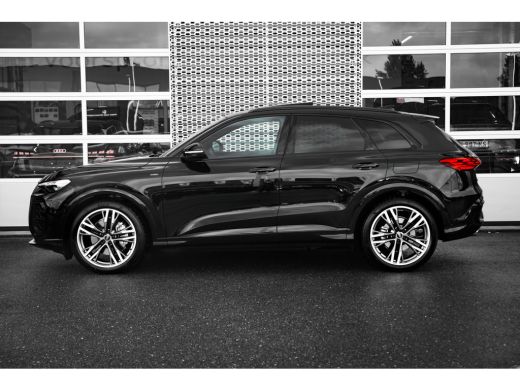 Audi Q5 S edition | Audi virtual cockpit | Exterieurpakket zwart | Hemelbekleding in zwart ActivLease financial lease