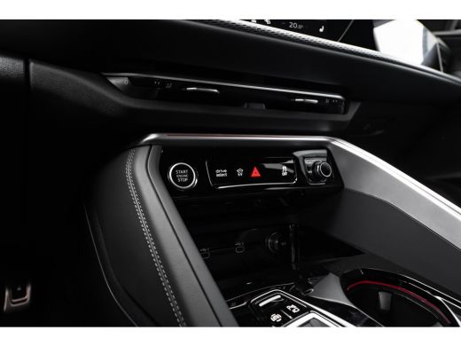 Audi Q5 S edition | Audi virtual cockpit | Exterieurpakket zwart | Hemelbekleding in zwart ActivLease financial lease