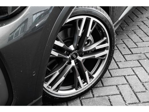 Audi Q5 S edition | Audi virtual cockpit | Hemelbekleding in zwart | Navigatie plus ActivLease financial lease