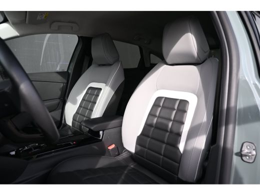 Citroën &euml;-C4 Max 156pk Extended range 54 kWh 96%SOH 3 Fase | Navigatie | Achteruitrijcamera | HUD | Stoel/Stuu... ActivLease financial lease