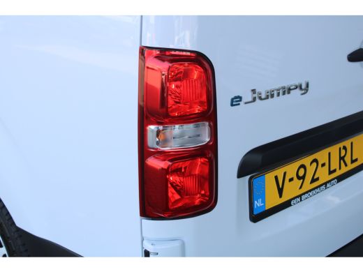 Citroën &euml;-Jumpy Club XL 75 kWh | Achteruitrijcamera | Navigatie | Apple carplay & Android auto | DAB | ActivLease financial lease