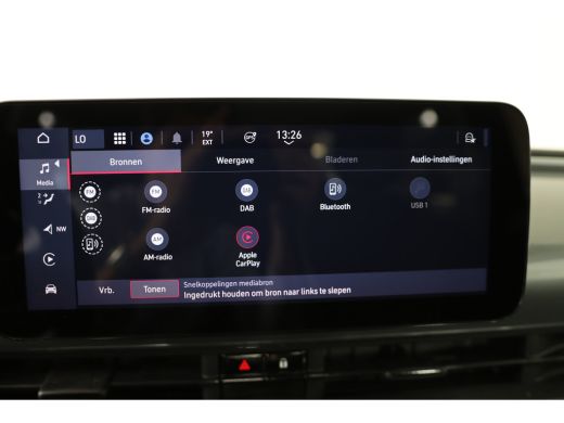 Fiat 500 Icon 42 kWh | Navigatie | Parkeersensoren | Cruise Control | Lichtmetalen velgen | Keyless | Appl... ActivLease financial lease