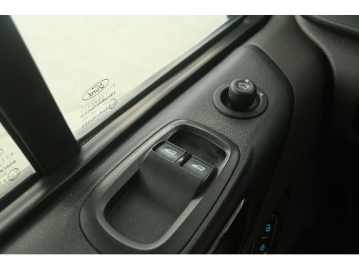 Ford Transit Custom 2.0 TDCI L1H1 Sport 185PK | Airco | Cruise | Camera | Carplay | Trekhaak ActivLease financial lease