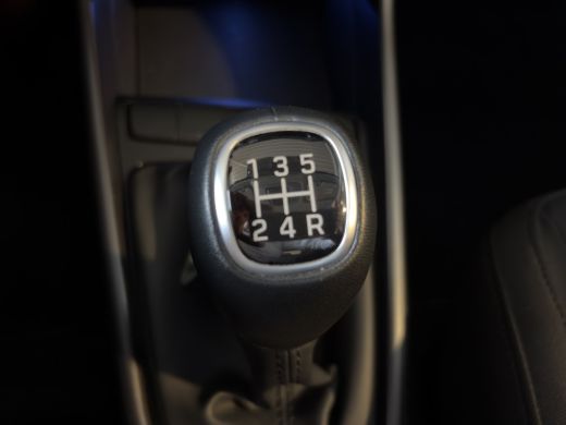 Hyundai i20 1.2 MPI 83pk Comfort | Airco | Camera | Carplay | Cruise control | Dodehoek detectie | Navigatie ... ActivLease financial lease