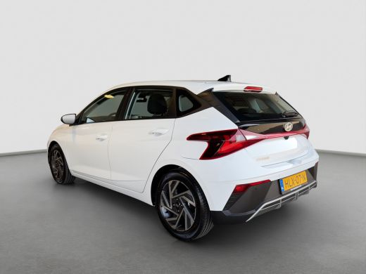 Hyundai i20 1.2 MPI 83pk Comfort | Airco | Camera | Carplay | Cruise control | Dodehoek detectie | Navigatie ... ActivLease financial lease