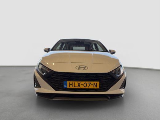 Hyundai i20 1.2 MPI 83pk Comfort | Airco | Camera | Carplay | Cruise control | Dodehoek detectie | Navigatie ... ActivLease financial lease