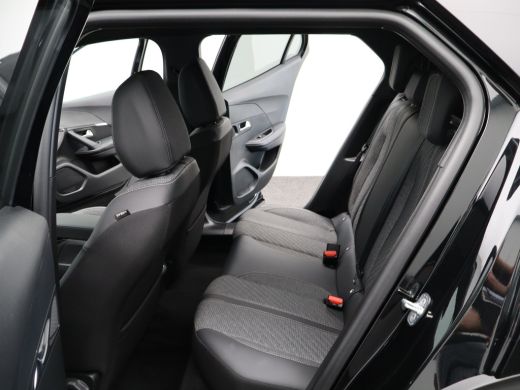 Peugeot e-2008 EV Allure Avantage 54 kWh | 360* Camera | Adaptieve cruise | Navi | Carplay | PDC V+A | 17"LMV | ActivLease financial lease