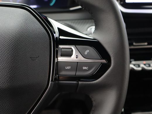 Peugeot e-2008 EV Allure Avantage 54 kWh | 360* Camera | Adaptieve cruise | Navi | Carplay | PDC V+A | 17"LMV | ActivLease financial lease