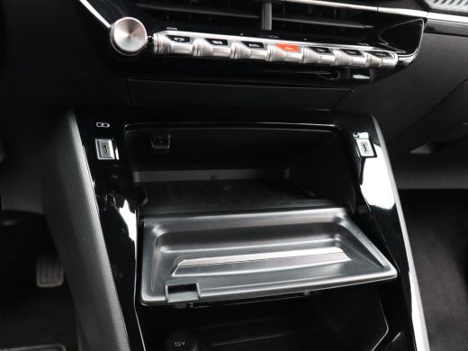 Peugeot e-2008 EV Allure Avantage 54 kWh | 360* Camera | Adaptieve cruise | Navi | Carplay | PDC V+A | 17"LMV | ActivLease financial lease