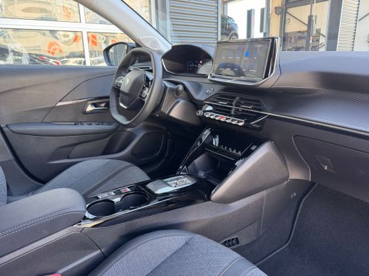 Peugeot e-208 EV Allure Avantage 51 kWh | Demodeal | Camera Voor/Achter | Navigatie | Apple Carplay / Android A... ActivLease financial lease