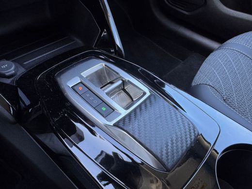 Peugeot e-208 EV Allure Avantage 51 kWh | Demodeal | Camera Voor/Achter | Navigatie | Apple Carplay / Android A... ActivLease financial lease