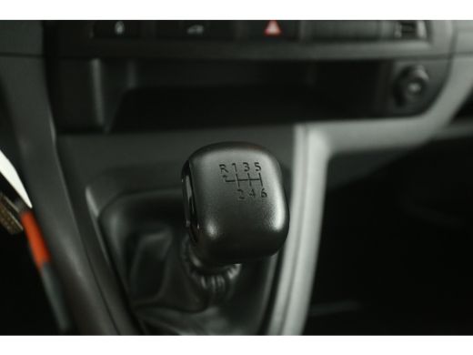 Peugeot Expert 2.0 BlueHDI L2H1 | Glasresteel | Airco | Cruise | Glasauto | Carplay | Trekhaak | 3 Zits ActivLease financial lease