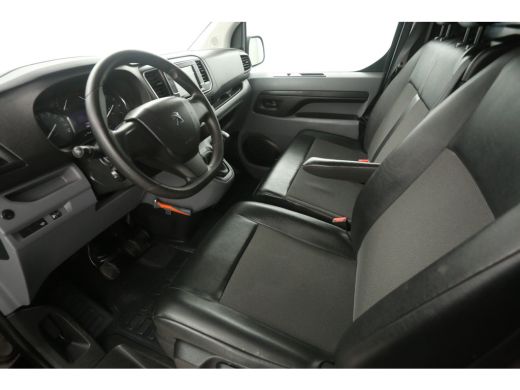 Peugeot Expert 2.0 BlueHDI L2H1 | Glasresteel | Airco | Cruise | Glasauto | Carplay | Trekhaak | 3 Zits ActivLease financial lease