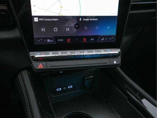 Renault Austral 1.2 E-Tech full hybrid 200 techno (INCL-BTW) *LEATHER-FABRIC | FULL-LED | HEATED-COMFORTSEATS | D... ActivLease financial lease