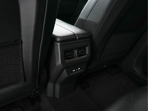Renault Austral 1.2 E-Tech full hybrid 200 techno (INCL-BTW) *LEATHER-FABRIC | FULL-LED | HEATED-COMFORTSEATS | D... ActivLease financial lease