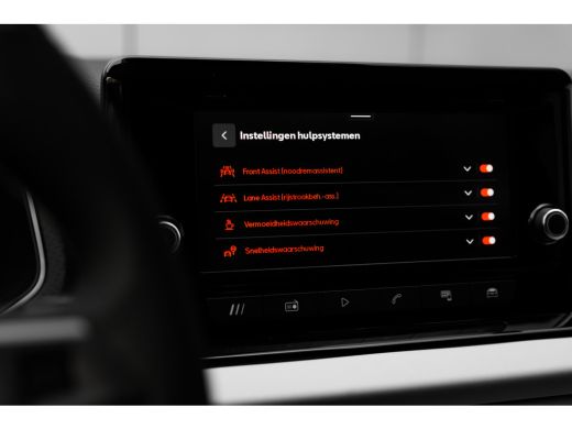 Seat Arona Style | Airconditioning automatisch met 2-zone-temperatuurregeling | Automatisch dimmende binnens... ActivLease financial lease