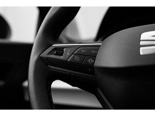 Seat Arona Style | Airconditioning automatisch met 2-zone-temperatuurregeling | Automatisch dimmende binnens... ActivLease financial lease